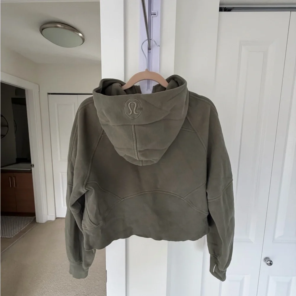 Lululemon Scuba Half Zip - Picture 4 of 5